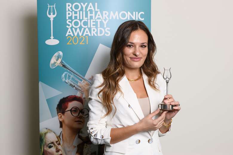 Violinist Nicola Benedetti receives the 2021 RPS Instrumentalist Award at Wigmore Hall (c) Mark Allan