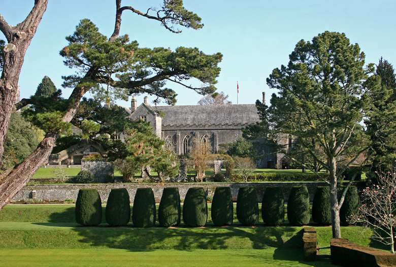 Entire Dartington Summer School and Festival team resigns Classical Music