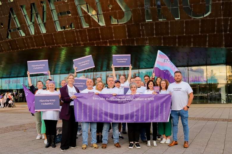 Equity members in the WNO chorus taking part in action short of strike on 21 September outside the Wales Millennium Centre before the performance of Rigoletto © Equity